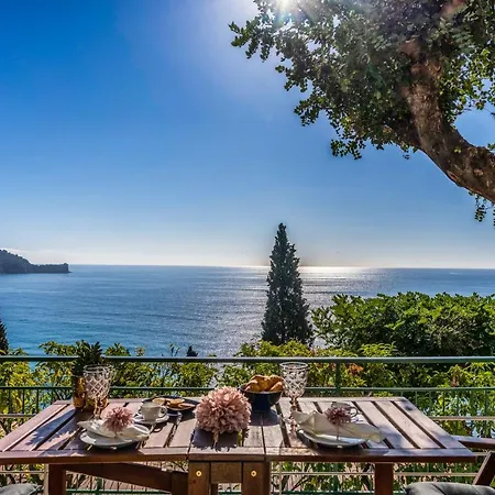 Ξενοδοχείο με διαμερίσματα Baba Residences 4*