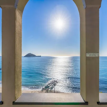 Baba Residences Apart Otel Alassio