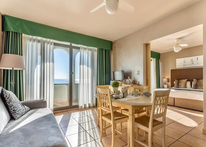 Aparthotel Baba Residences 4*